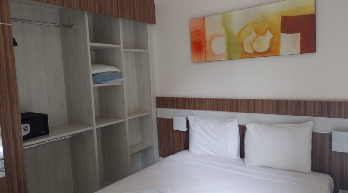 08d98e64-9c59-43fd-b267-bbdae58e8b23