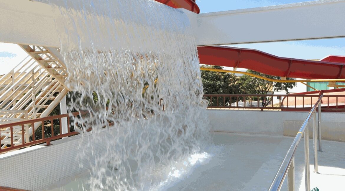 1bb5ee7a-621b-43ff-8599-ed3d159aa229