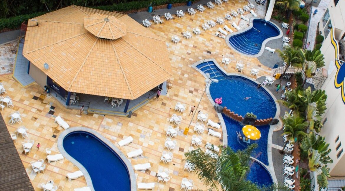 828de35c-59e1-4fae-ba08-2ec3adf4f44e