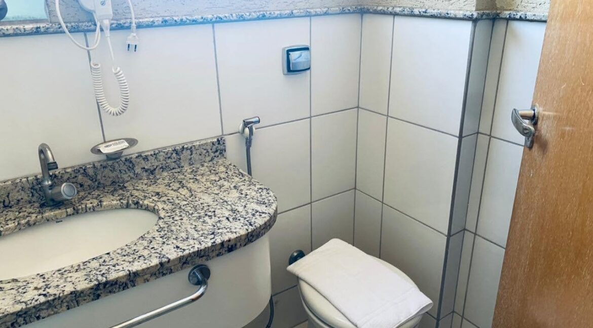 d1759771-fa1d-4d69-af5f-65bc4e23cf63